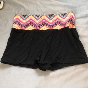 workout shorts size small
